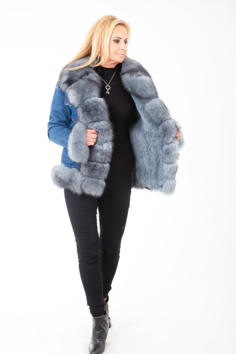 EKSKLUZYWNA PARKA DŻINSOWA DAMSKA OBSZYTA PIĘKNYM NATURALNYM FUTREM Z LISA EKSKLUZYWNA PARKA DŻINSOWA DAMSKA OBSZYTA PIĘKNYM NATURALNYM FUTREM Z LISA