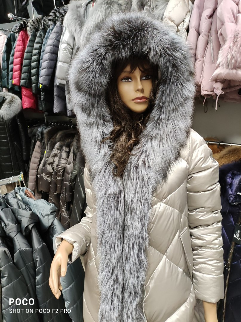 REWELACYJNY PŁASZCZ PUCHOWY PIĘKNY SREBRNY LIS HIT REWELACYJNY PŁASZCZ PUCHOWY PIĘKNY SREBRNY LIS HIT