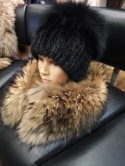 CZAPKA Z NATURALNEGO FUTRA Z NOREK I POMPONEM Z JENOTA LUB SREBRNEGO LISA ROZMIAR UNIWERSALNY