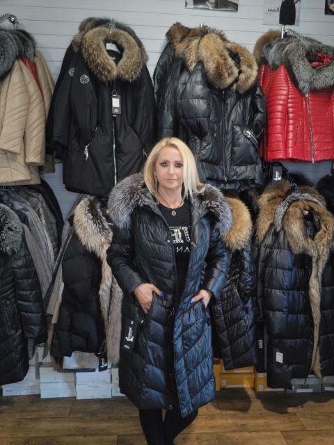 EKSKLUZYWNY EFEKTOWNY PŁASZCZ PUCHOWY JAKOŚĆ PREMIUM NATURALNY SREBRNY LIS